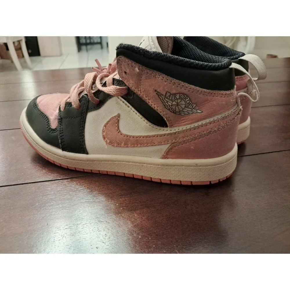 Nike Air Jordan 1.5Y Toddler/Youth Light Madder Root Pink 2022 DM9078-108